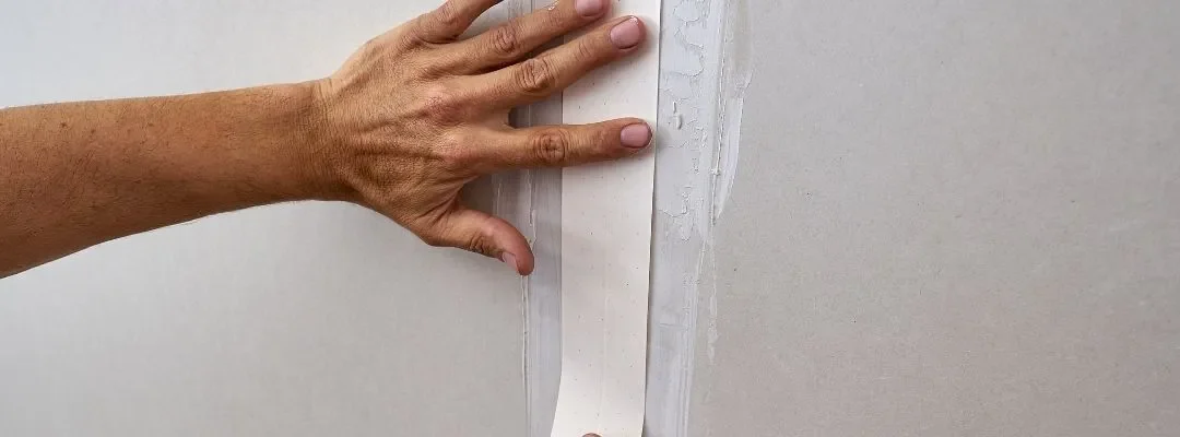 Greener Wall Linings: Exploring Recycled‑Content Plasterboard & Low‑VOC Compounds for Your Next Project